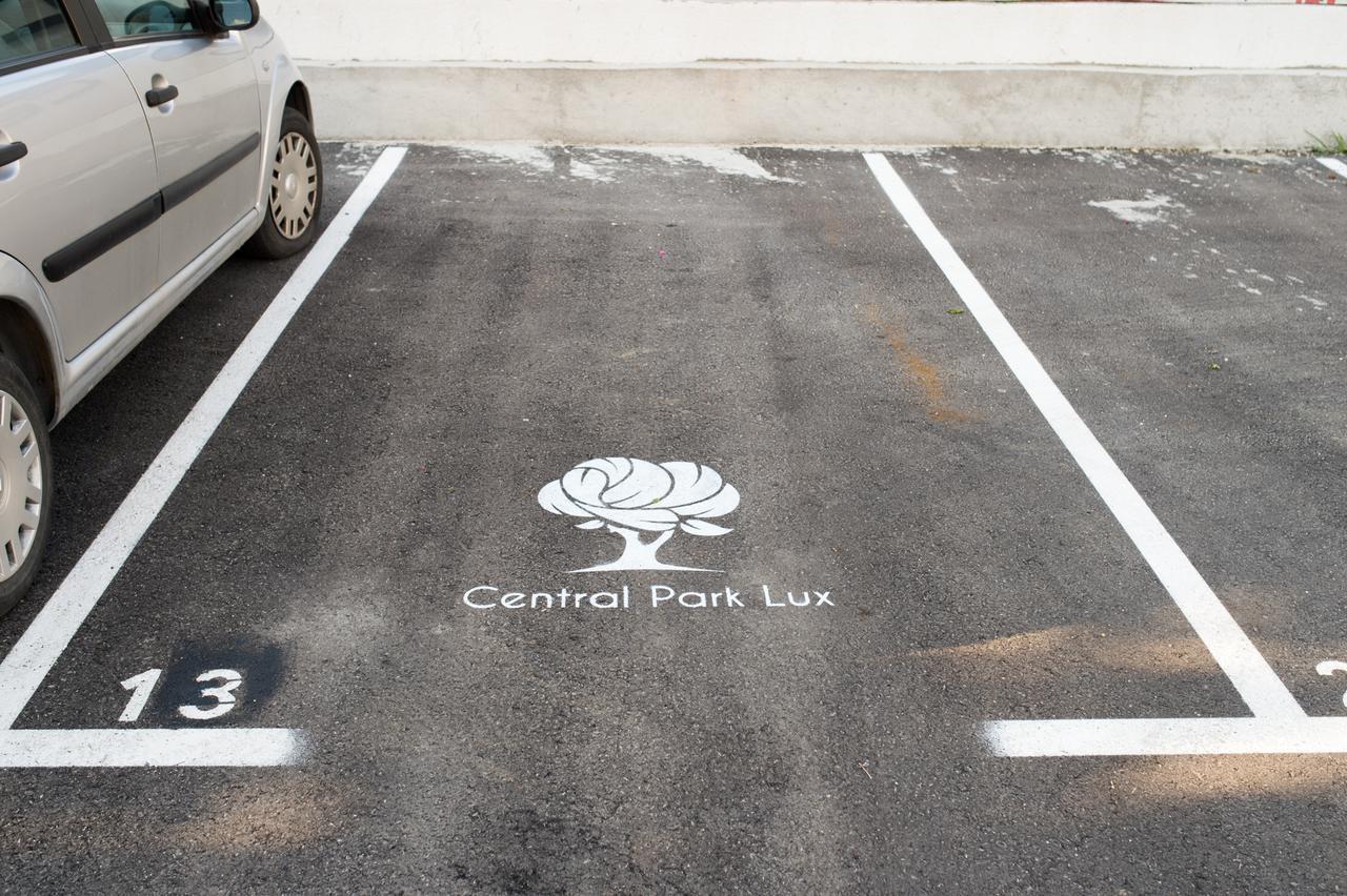 Central Park Lux Arandjelovac Ngoại thất bức ảnh